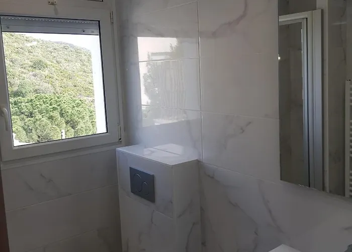 Ref Zar10 Βίλα *